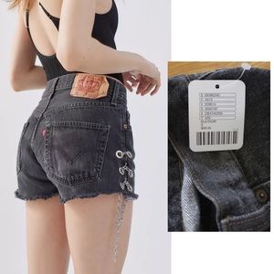 Urban Renewal Remade Levi’s® BNWT Side-Chain Denim Short Small Urban Outfitters